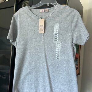 NWT Lg Gray STO Cotton shirt - snap down